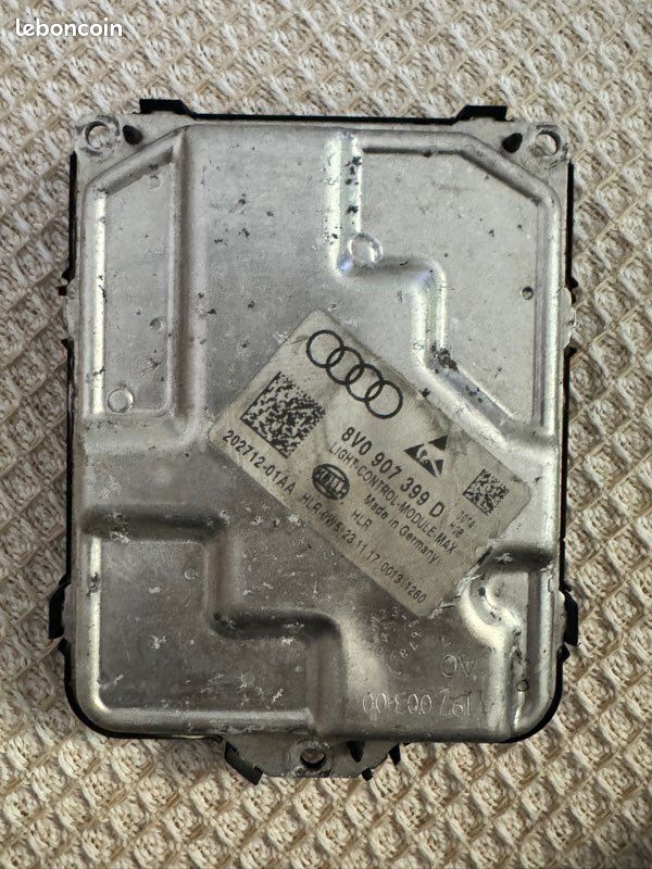 Audi A5 8T 07-12 Calculateur de feux diurnes Module de puissance Delphi Audi A5 8T 07-12 Calculateur de feux diurnes Module de puissance Delphi