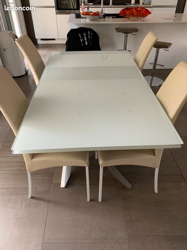 Table en verre (image 5)