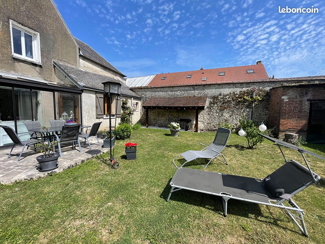 Maison 5 pièces 115 m² · à Pussay · 115 m² · 262 000 €