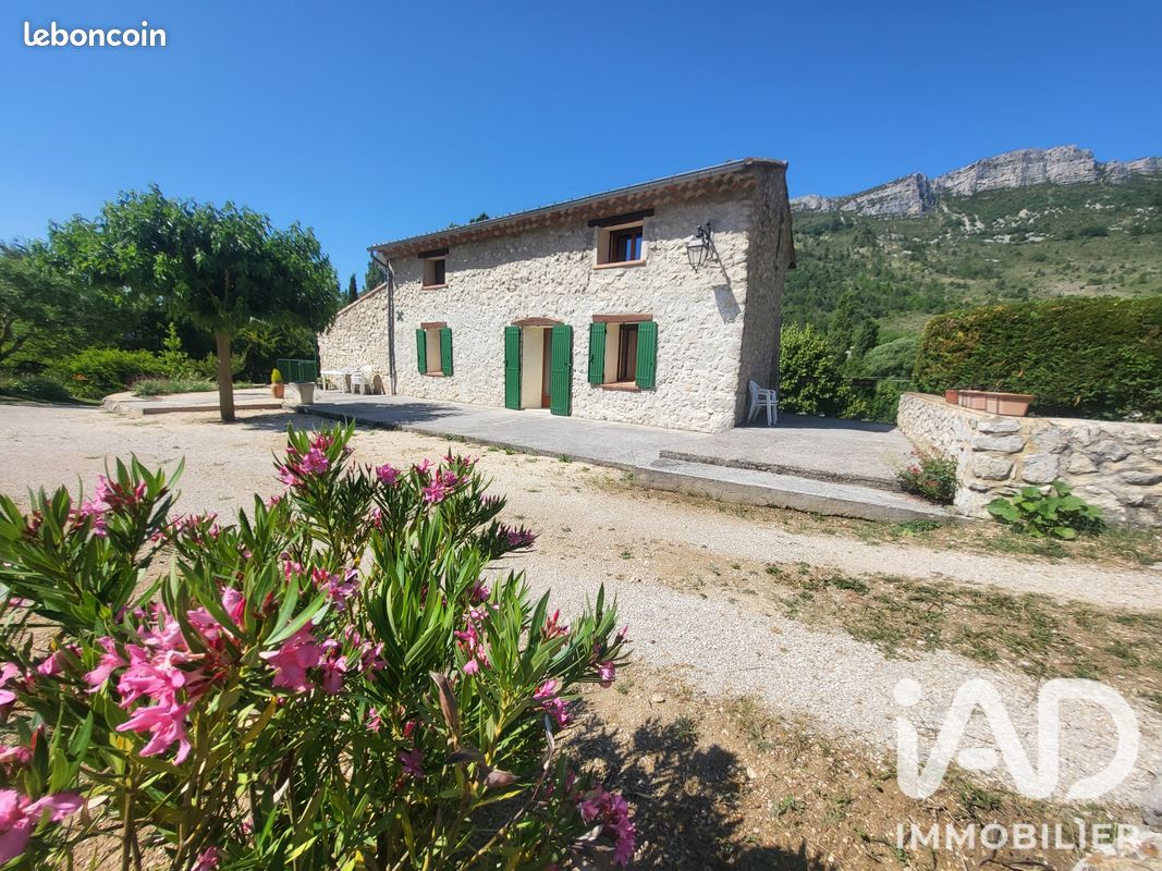Maison 4 pièces 150 m² · à Villeperdrix · 150 m² · 450 000 €