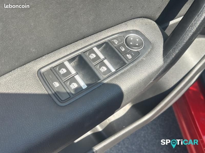 Renault Captur 1.3 TCe 155ch FAP Intens EDC (image 12)