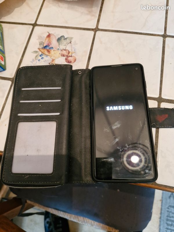 Samsung s10 (image 1)