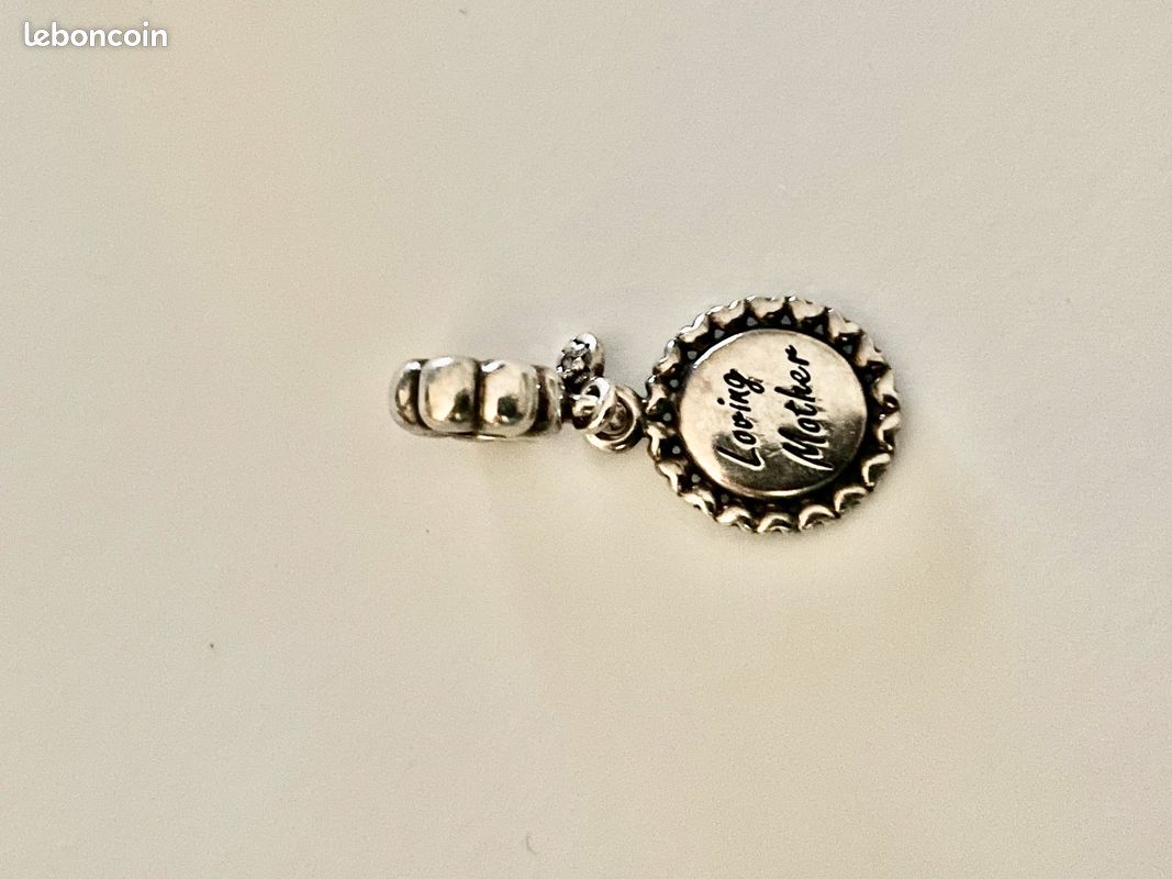 Charm pandora (image 1)