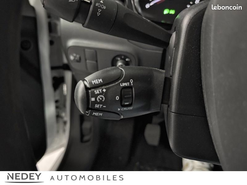 Citroen C3 1.2 PureTech 83ch S&S Feel Business (image 20)