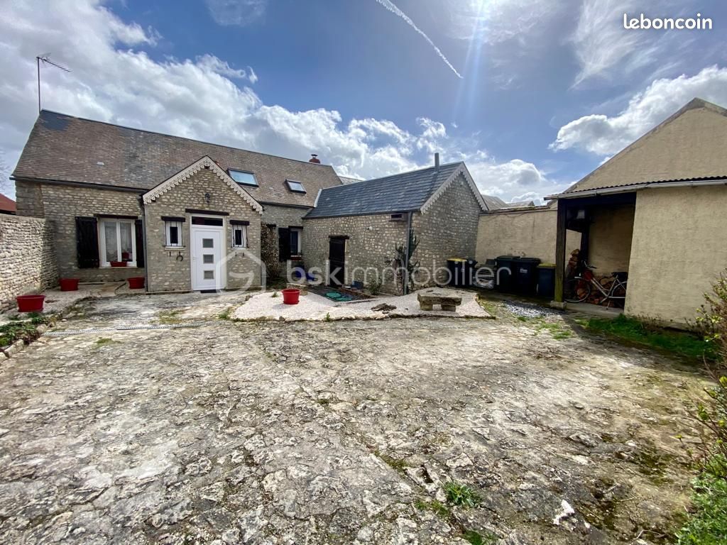 Maison 6 pièces 140 m² · à Angerville · 140 m² · 179 000 €
