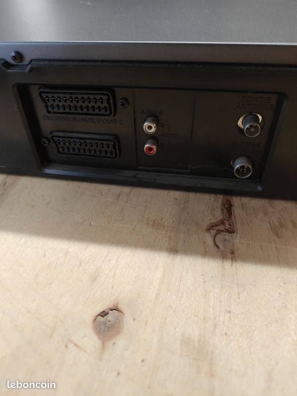 Magnetoscope VHS Bluesky XR60 (6 Têtes) Pal Ntsc Sans Télécommande Testé - Photo, audio & vidéo