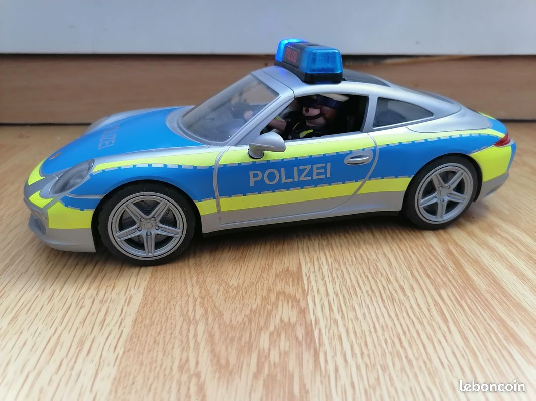 Porsche 911 Carrera 4S Police Playmobil – 26 Cm, Avec 2 Personnages, Sons Et Lumières, Dès 4 Ans