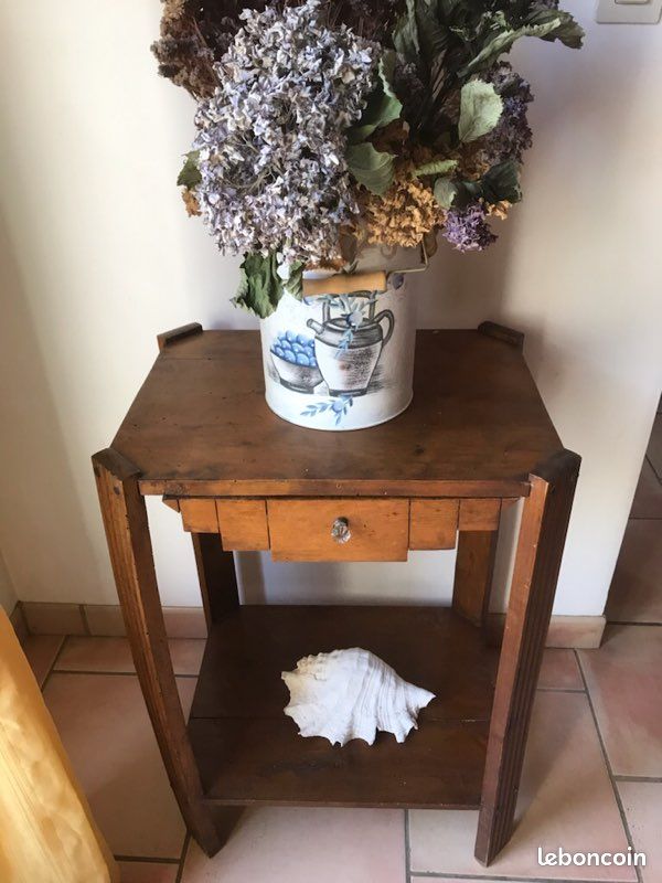 Petit meuble ancien (image 1)