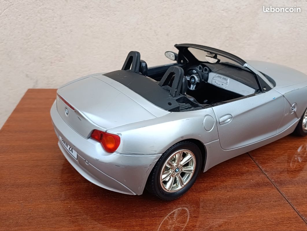 BMW Z4 décapotable 🚘 (pour Ken ou Barbie) manque 1 rétroviseur (image 6)