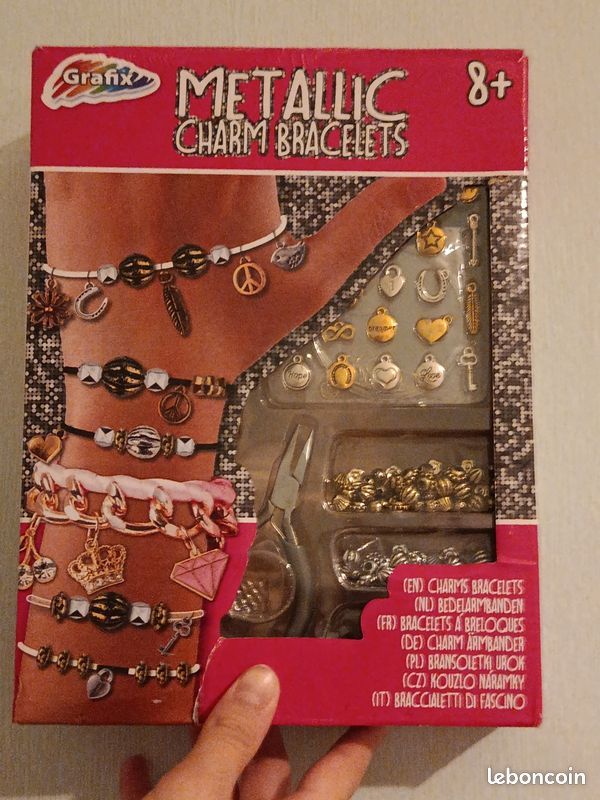 Kit De Bracelet à Breloques Pour Enfant 'C'est Comme Moi !' - 6 Ans Et + - Neuf