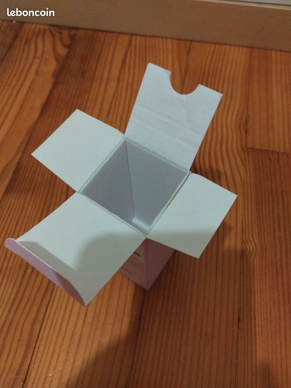 Boîte sans flacon de BTS (image 6)