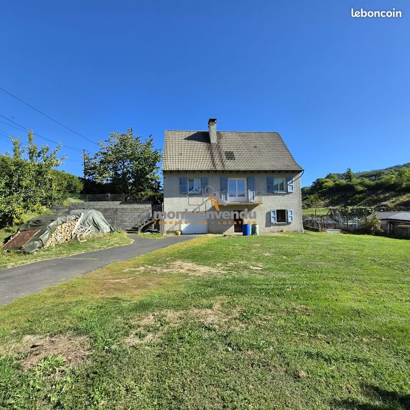 Maison 7 pièces 145 m² · à Vic-sur-Cère · 145 m² · 160 000 €