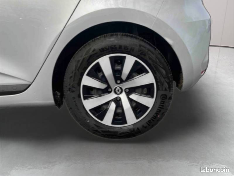 Renault Clio TCe 90 Equilibre (image 10)