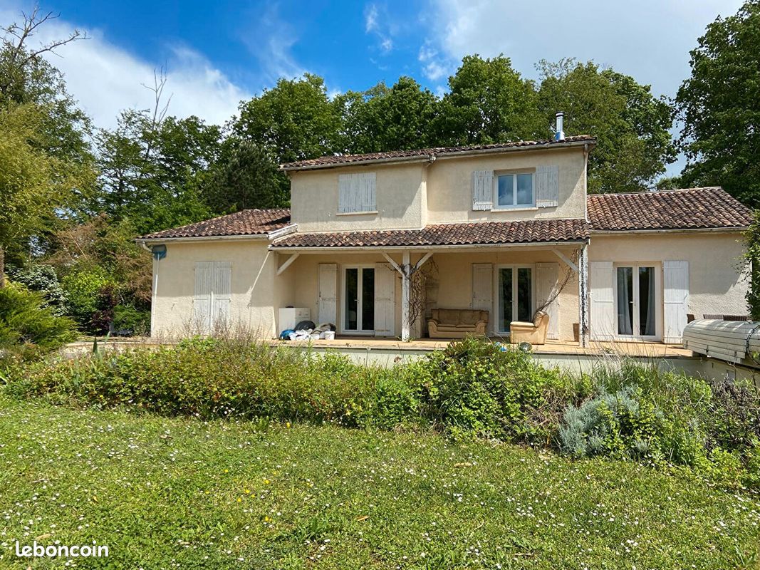 Maison 6 pièces 150 m² · à Saint-Germain-du-Puch · 150 m² · 296 000 €
