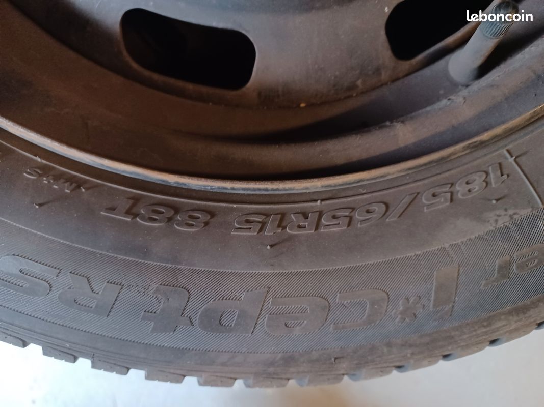 4 roues C3 jantes et pneus neige (image 1)