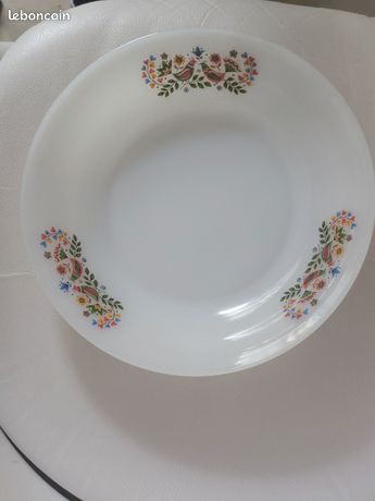 Plat creux vintage ARCOPAL - Arts de la table
