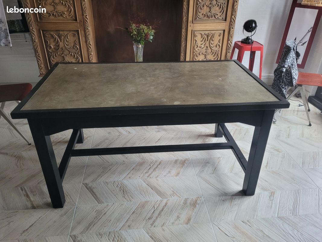 Table style industriel (image 2)