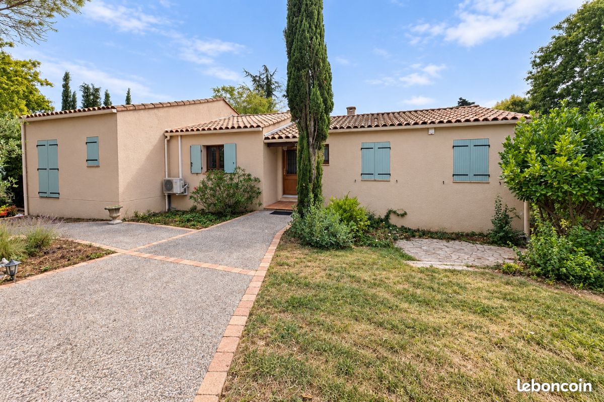 Maison 8 pièces 220 m² · à La Boissière · 220 m² · 590 000 €