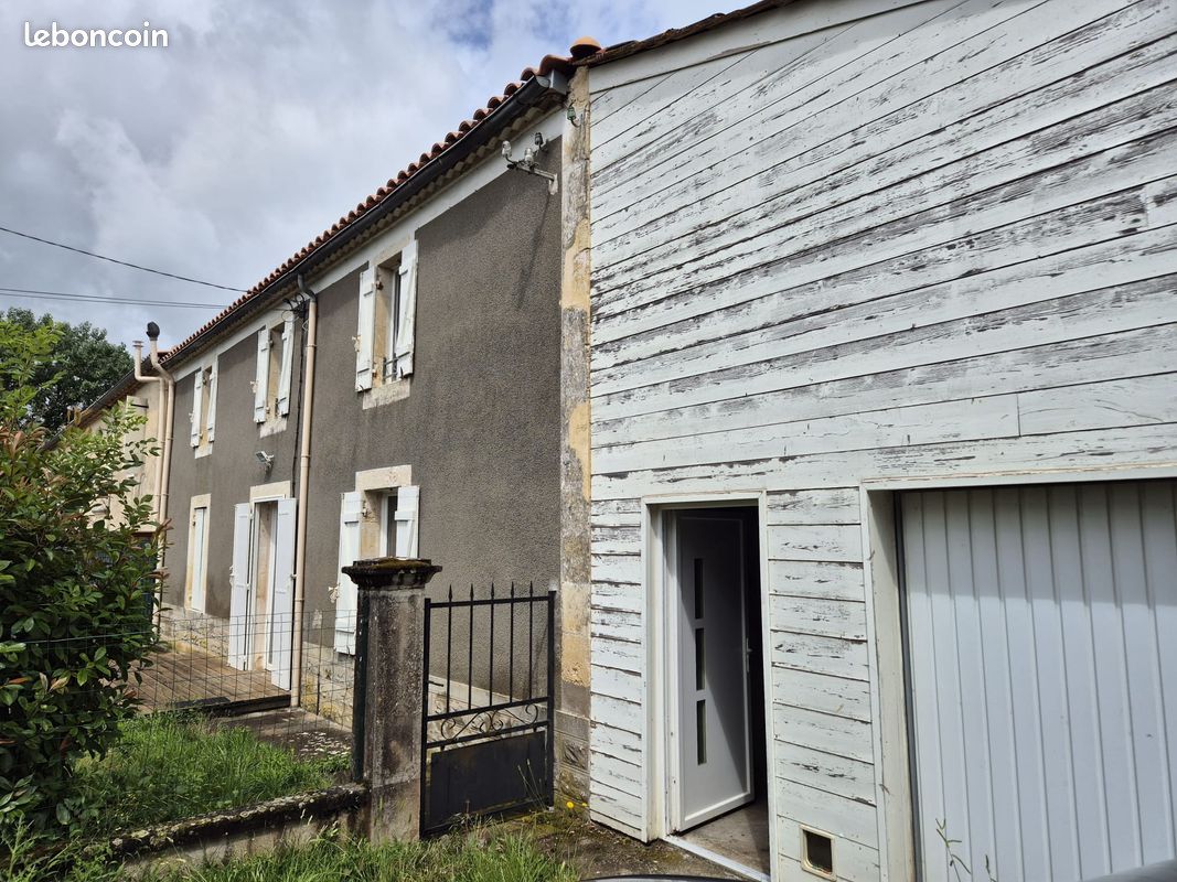 Maison 4 pièces 109 m² · à Sauveterre-de-Guyenne · 109 m² · 159 900 €