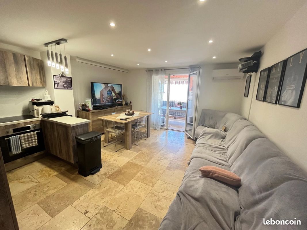 Appartement 4 pièces 80 m² · à Nans-les-Pins · 80 m² · 1 300 €/mois