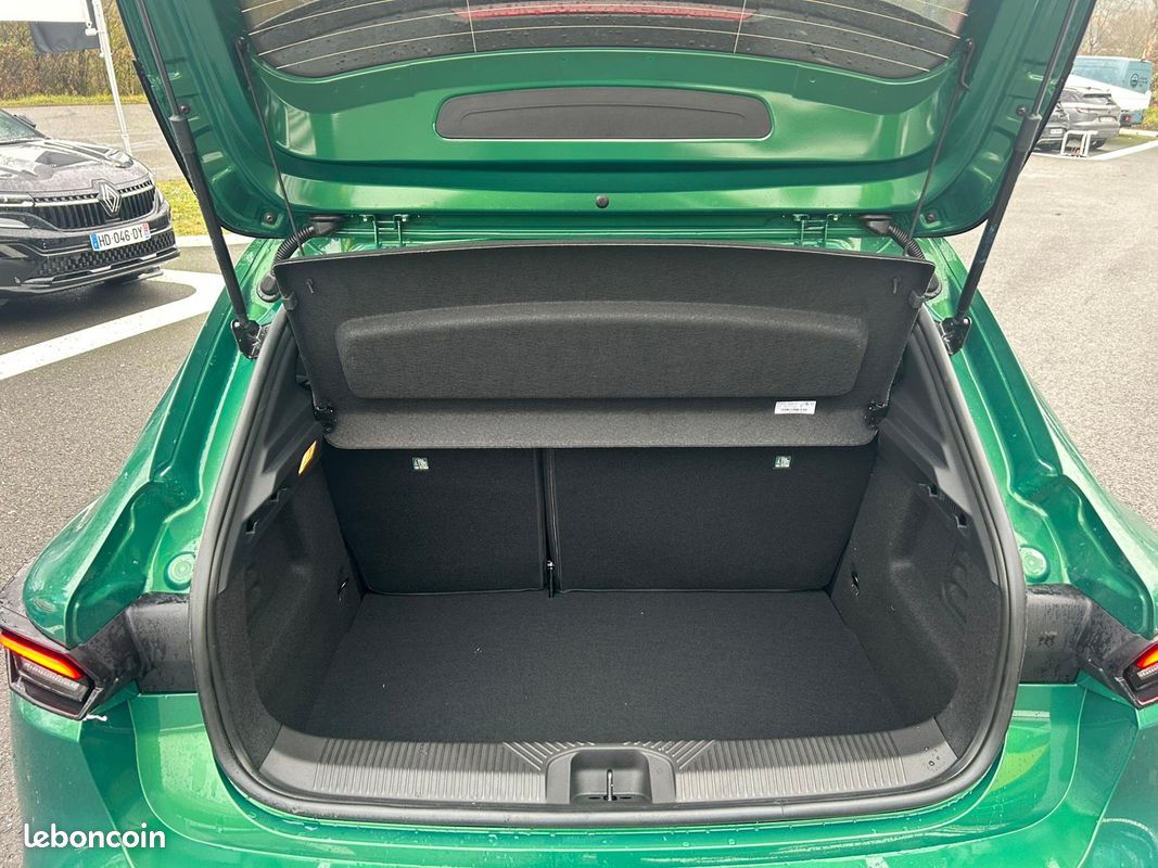 RENAULT Clio E-Tech full hybrid 160 ch Techno (image 14)