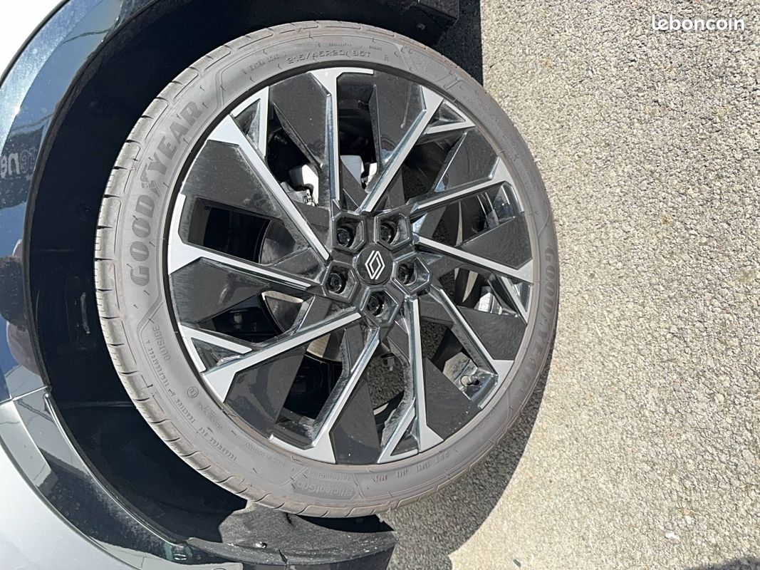 RENAULT Megane E-Tech 220 ch autonomie confort esprit Alpine (image 19)