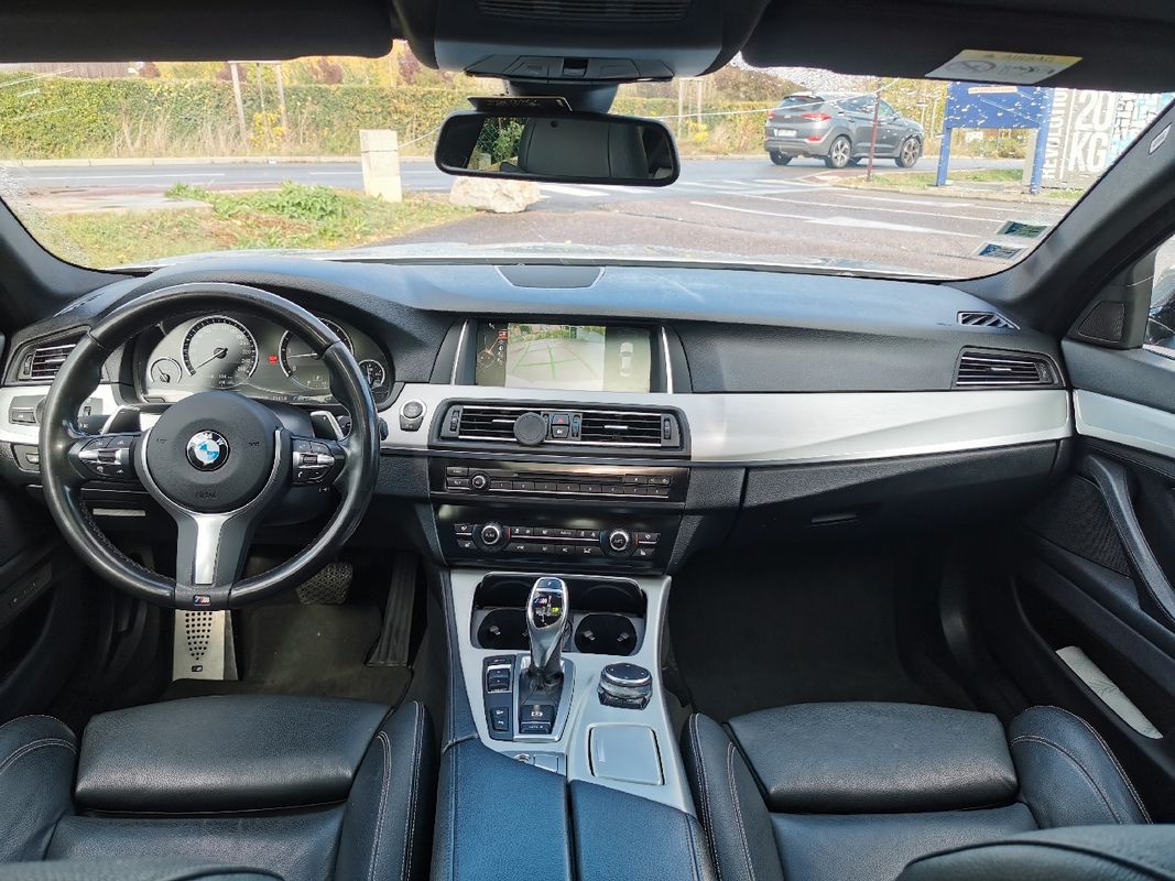 BMW SERIE 5 F10 M550d xDrive 381ch BVA Bleu Nuit - Voitures