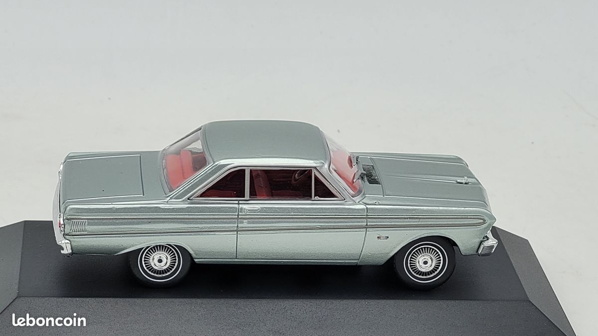 Modèle Réduit Ford Econoline 1964 - Échelle 1:43 Ixo Altaya - Neuf Sous Vitrine