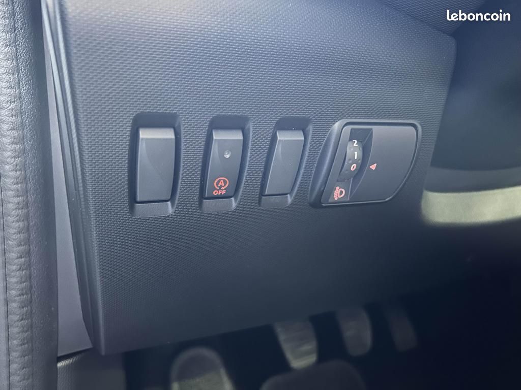 RENAULT TWINGO III 1.0 Sce 65ch LIFE phase 2 (Bluetooth + support tel) (image 16)