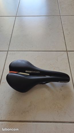 Vds magnifique selle de vélo de course made in France de
