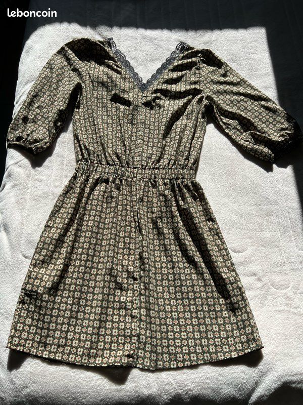 Robe Cache Cache taille 36 neuve (image 2)