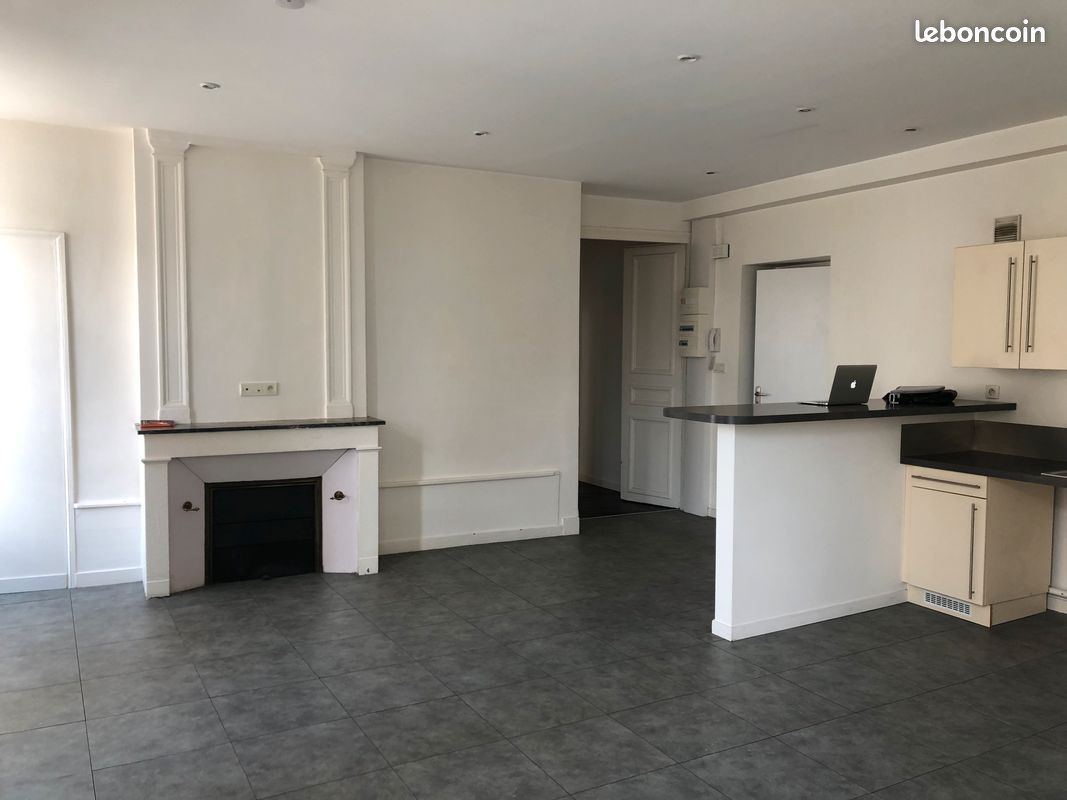 Appartement 3 pièces 64 m² · à Clermont-Ferrand · 63,6 m² · 182 000 €
