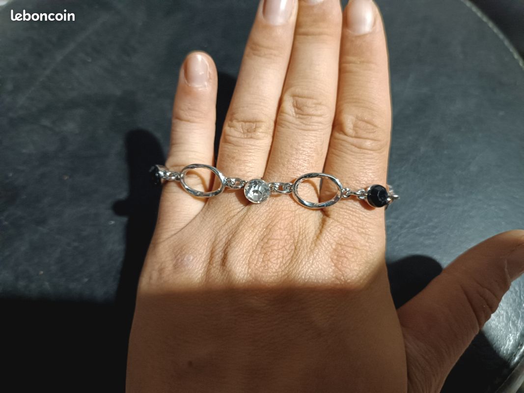 Bracelet argenté femme zircon noir et blanc (image 5)