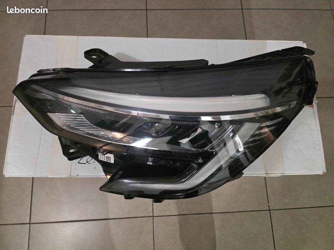 Phare Avant CEV 216 (sans Lumière Position) - Neuf D'origine - Compatible Diverses Voitures - Fabriqué En France