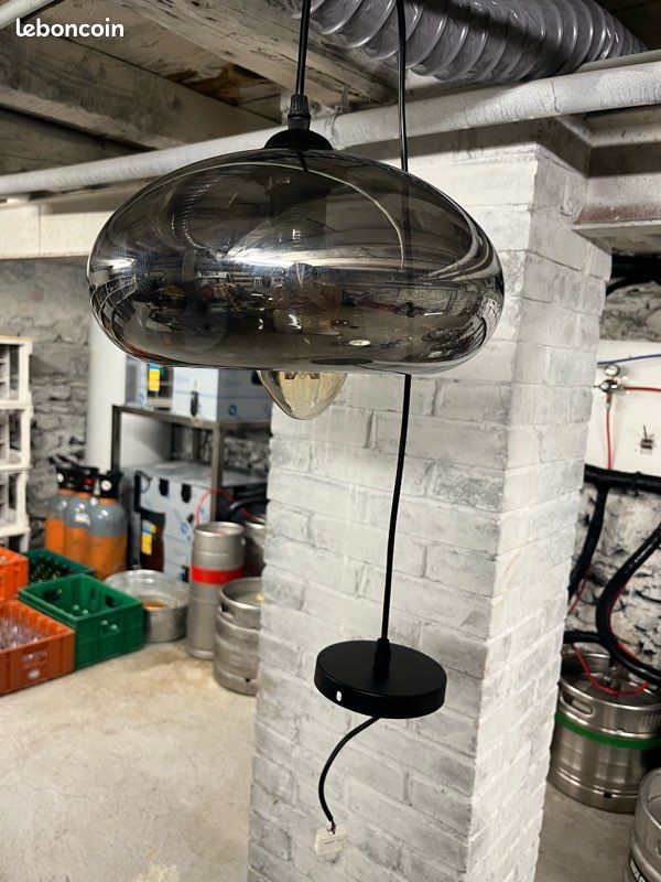Suspension luminaire (image 1)