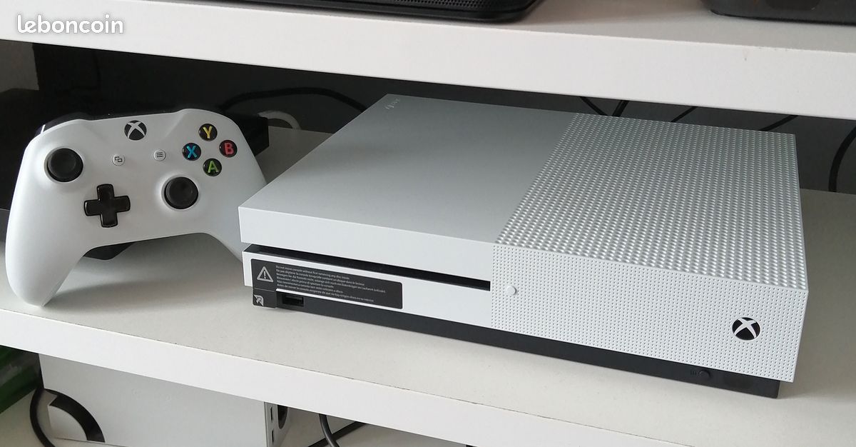 Console xbox one s 1T (image 1)