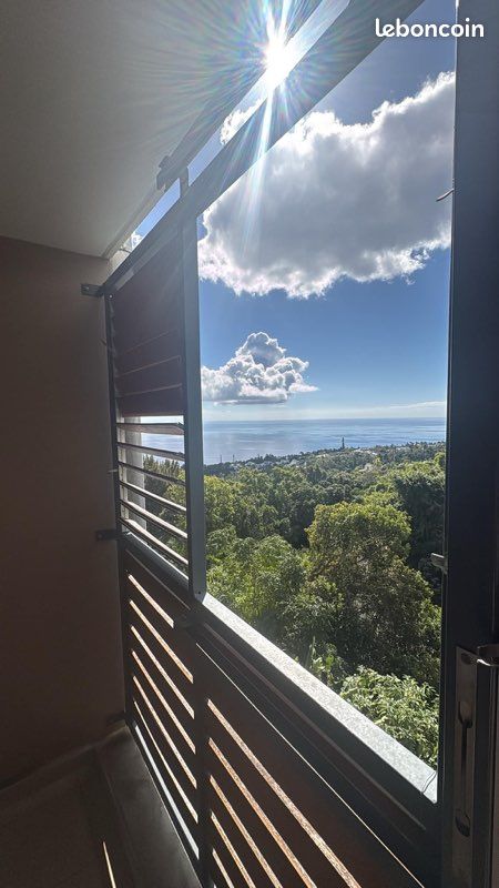 Appartement 4 pièces 70 m² · à Saint-Denis · 69,5 m² · 190 000 €