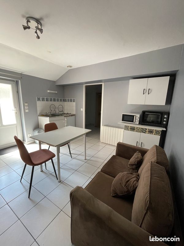 Appartement 1 pièce 25 m² · à Blois · 25 m² · 420 €/mois