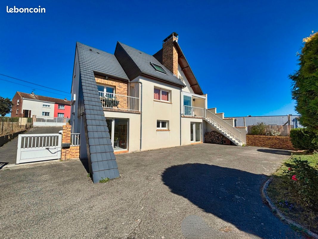 Maison 6 pièces 217 m² · à Montdidier · 217 m² · 315 000 €