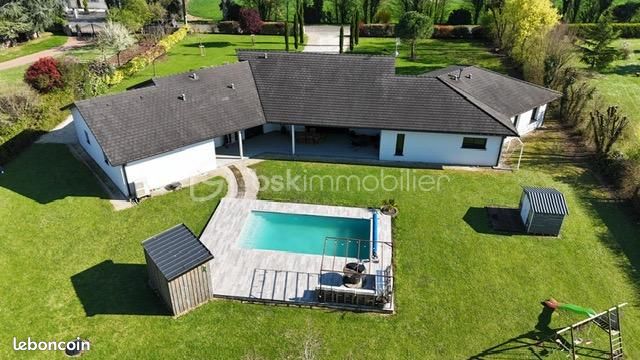 Maison 9 pièces 257 m²