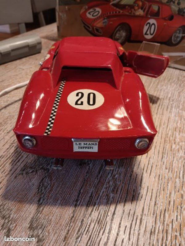 SUPERBE FERRARI 250 P5 Pininfarina Blanche (Rare) Filoguidée de chez