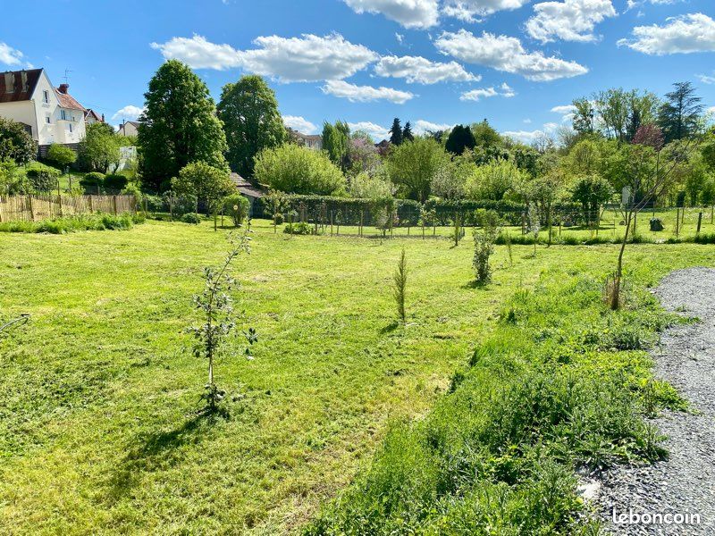 Terrain 1000 m² · à Bellerive-sur-Allier · 1 000 m² · 73 500 €
