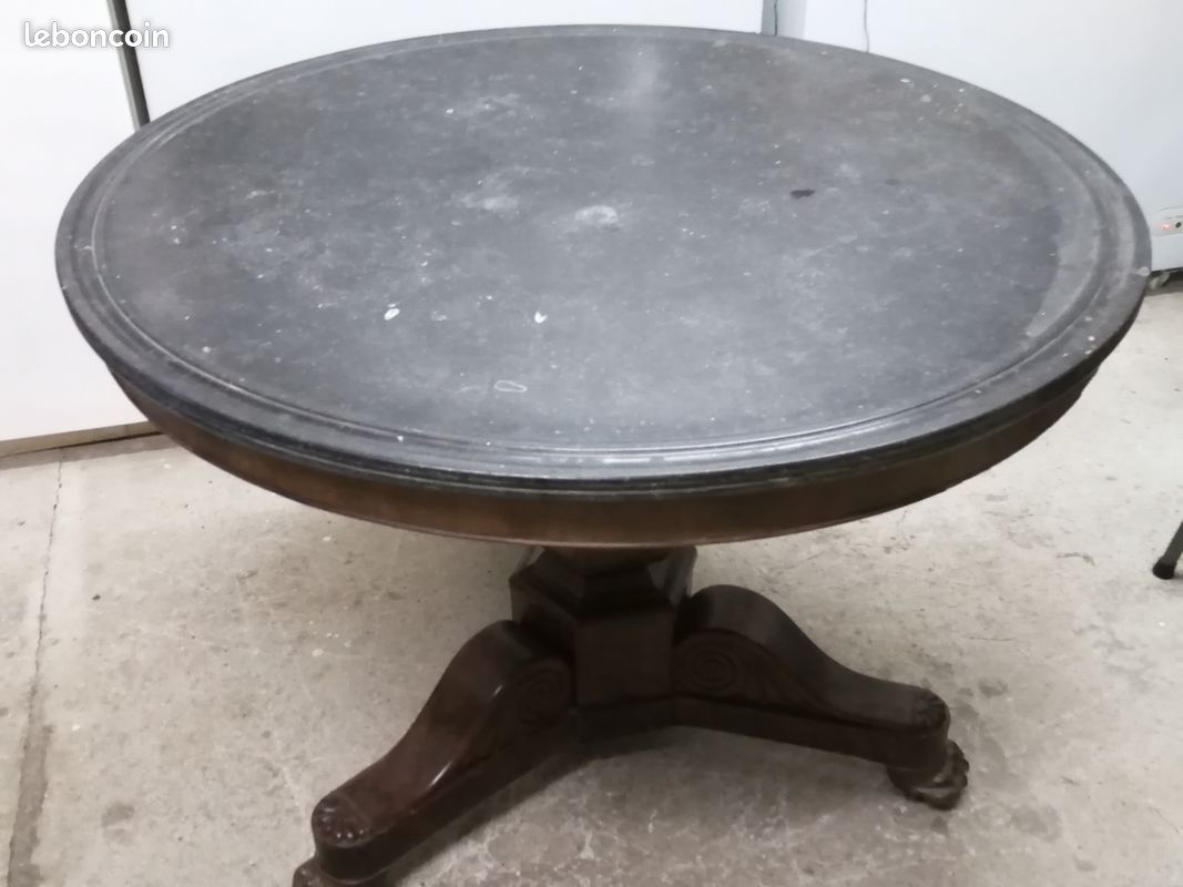 Table ronde de style (image 1)