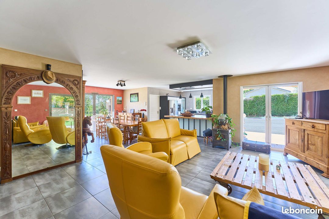 Maison 6 pièces 162 m² · à Mauges-sur-Loire · 162 m² · 340 000 €