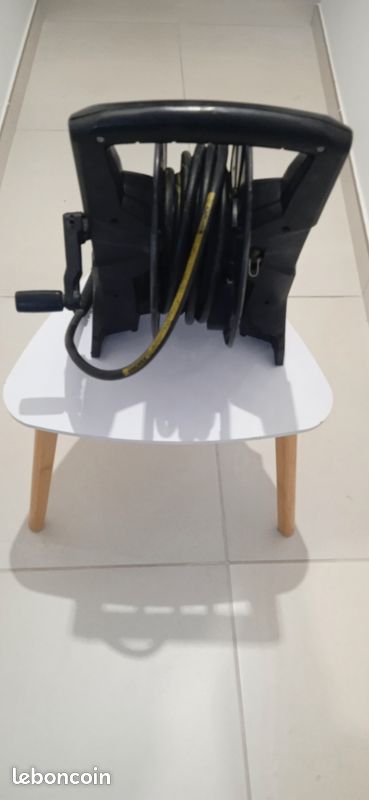 Un tuyau de KARCHER et son enrouleur (image 3)