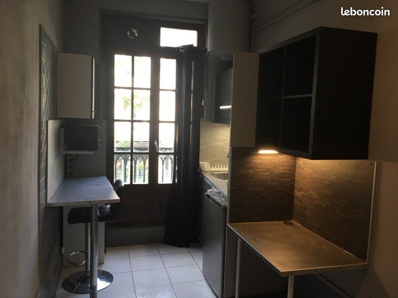 Appartement 2 pièces 15 m² · à Dijon · 15 m² · 385 €