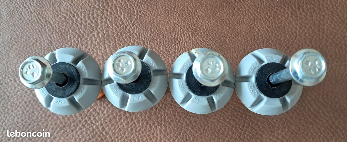 Boulon pour Lave-Linge ELECTROLUX 1327804017