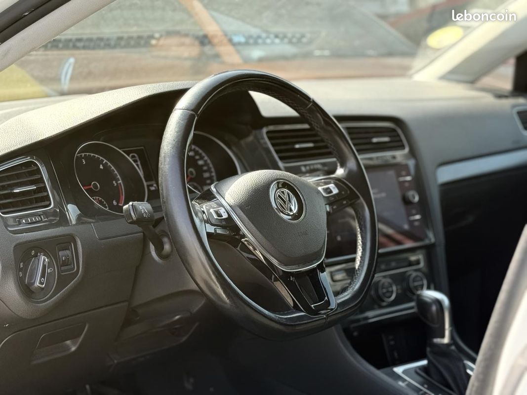 VOLKSWAGEN GOLF VII SW 1.6 TDI 115 BlueMotion DSG7 PHASE 2 (image 6)