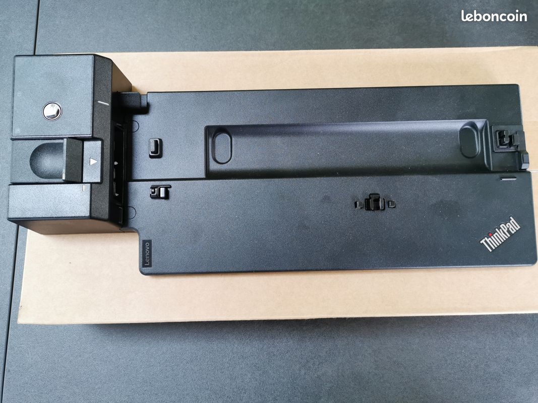 LENOVO Dock Station AJ40 (image 1)