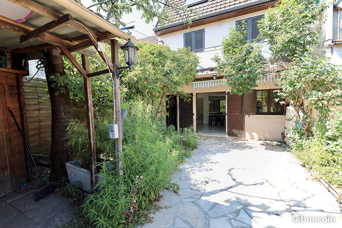 Maison 5 pièces 89 m² · à Neuilly-Plaisance · 89 m² · 315 000 €